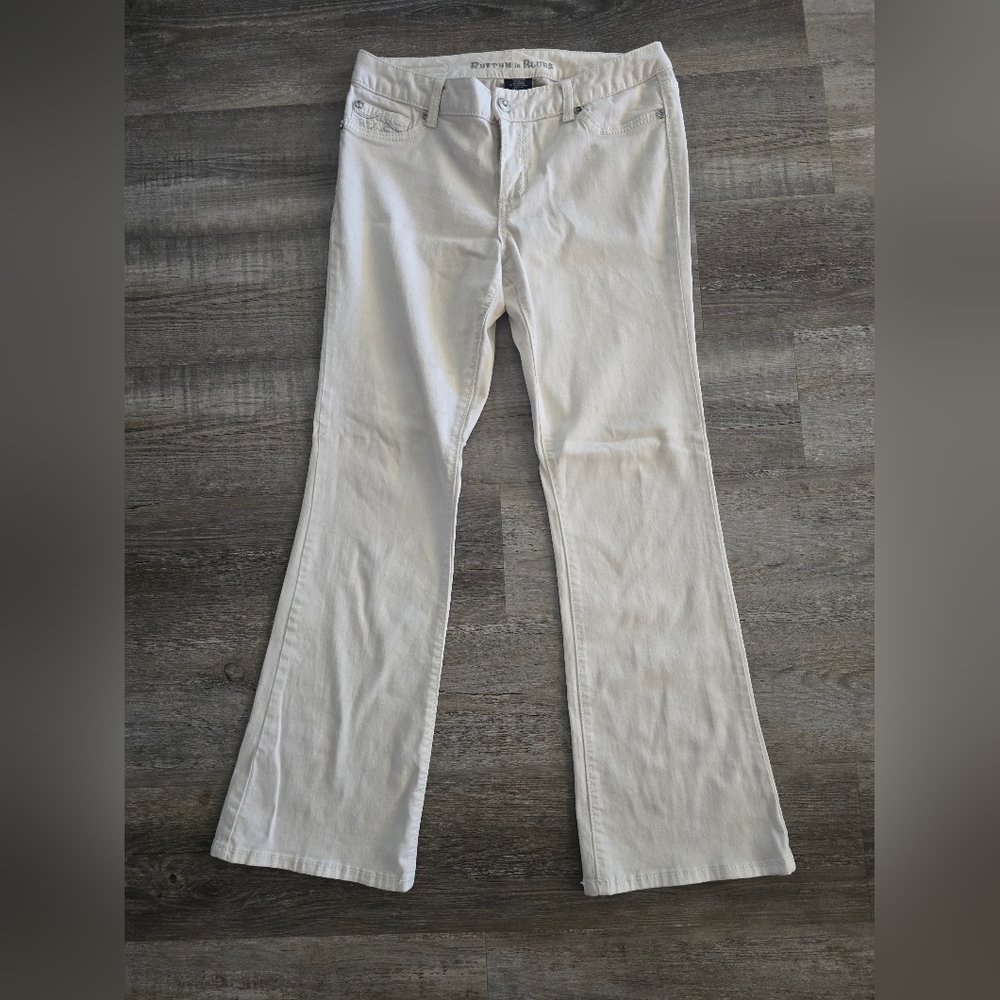 Rhythm in Blue- White Jeans